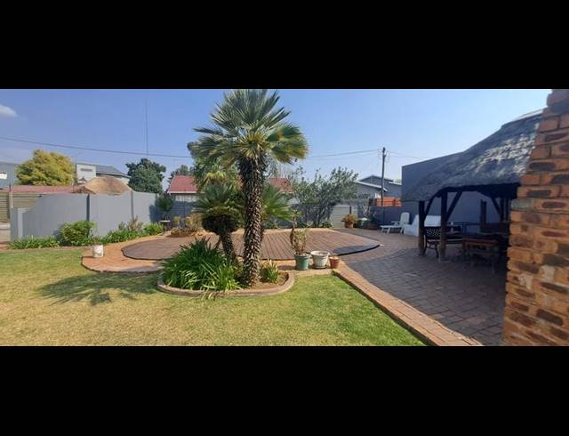 4 BEDROOM HOUSE FOR SALE IN SUNAIR PARK